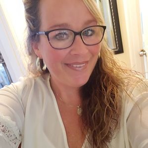 Meet your Posher, Marsha